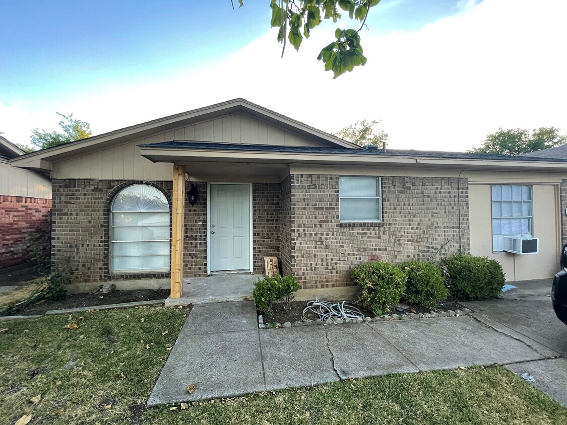 2453 Harrison St, Grand Prairie, TX 75051 House for Rent in Grand Prairie, TX