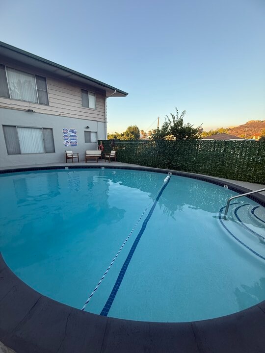 Foto del edificio - 8866 Donna Jean Ln