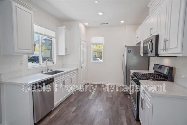 Building Photo - 17111 Zion Dr