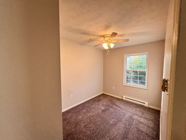Building Photo - 350 Black Hills Dr