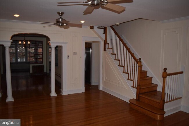 Foto del edificio - 104 Longfellow St NW