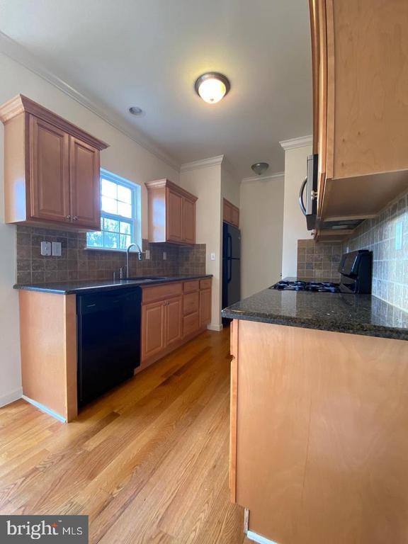 Foto del edificio - 2101 Venezia Ave