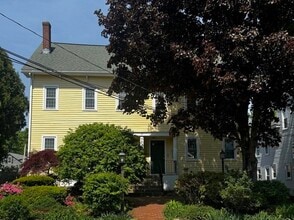 Building Photo - 37 Summer St