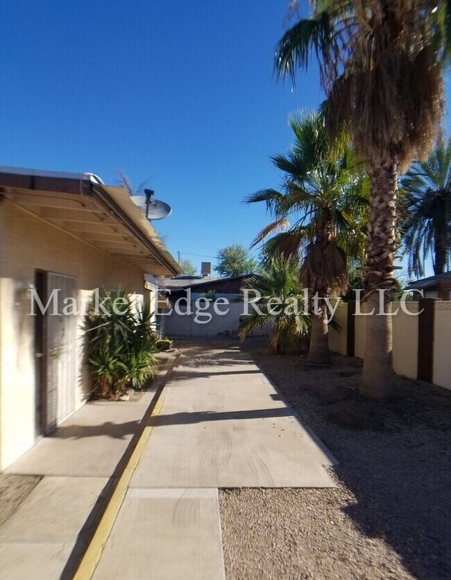 Building Photo - 1844 N 51st St