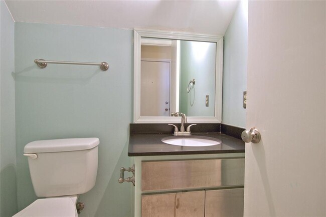 Building Photo - 6489 Hart Ln