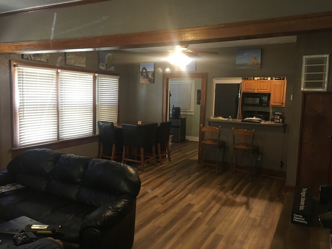 Building Photo - Charming 3-Bedroom Home in NW Oklahoma Cit...