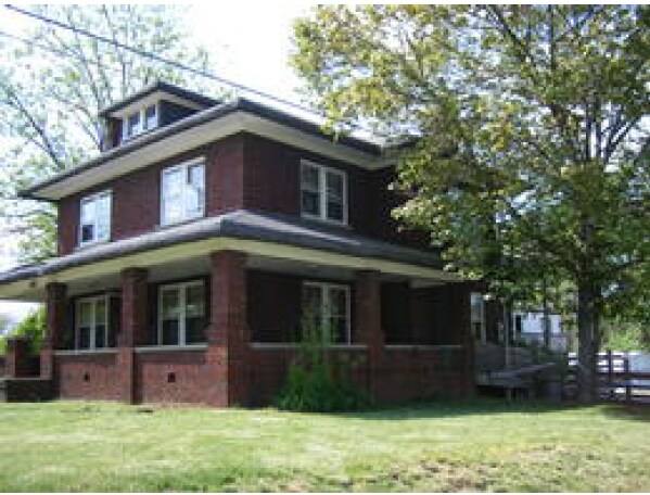 Foto del edificio - 867 Haywood Rd