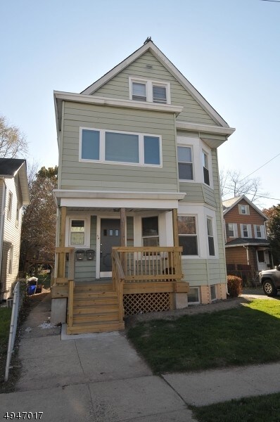 Foto principal - 54 Linden Ave
