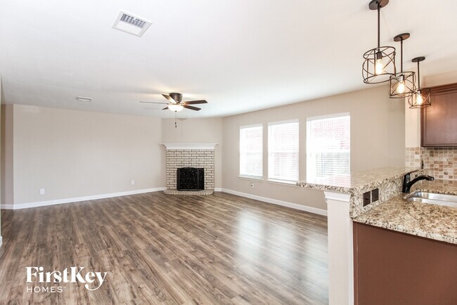 Building Photo - 1409 Laurel Hall Ln