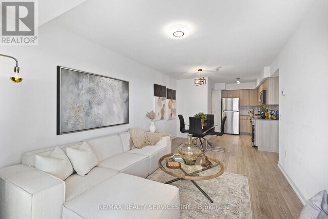 Photo du bâtiment - 1455 Celebration Dr