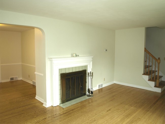 Building Photo - 1742 Vassar Ave NW