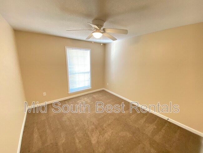 Foto del edificio - 3506 Fox Meadows Rd