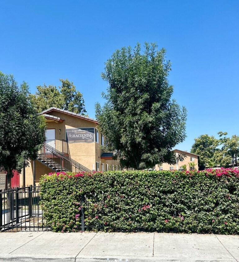 Foto principal - 117 N Street