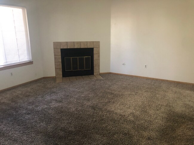 Foto del edificio - 4357 Hunting Meadows Cir