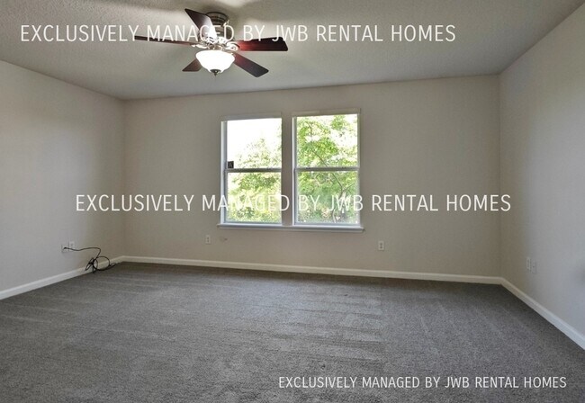 Foto del edificio - 2394 Sunset Bluff Dr