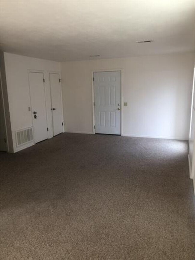 Foto del edificio - 500 Curry Ln