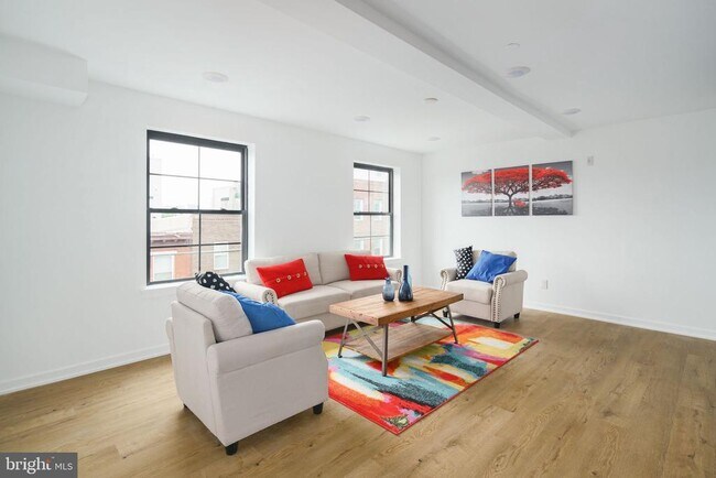 Foto del edificio - 640 Moore St