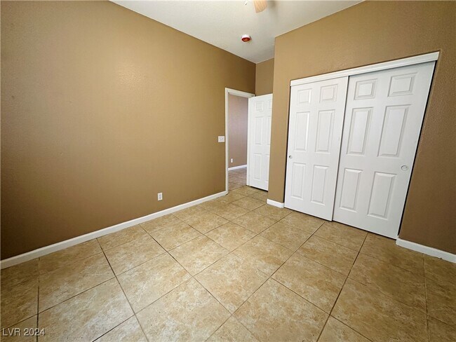 Building Photo - 143 Willow Dove Ave