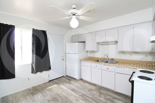 Building Photo - 143 S Mountain Rd