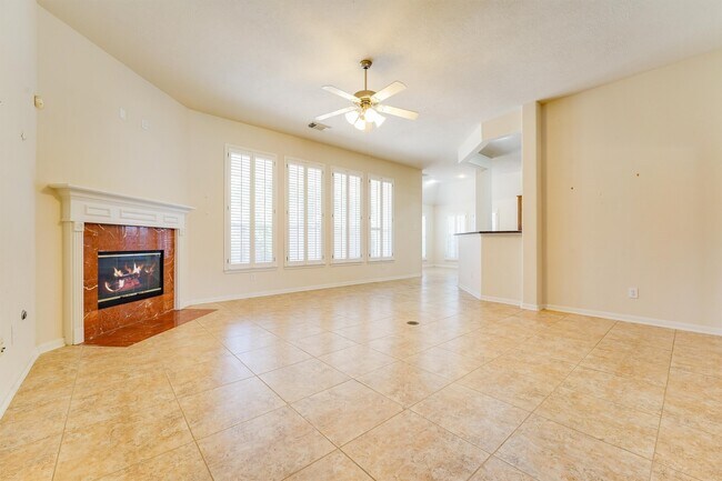 Foto del edificio - 26619 Summerbend Hollow Ln