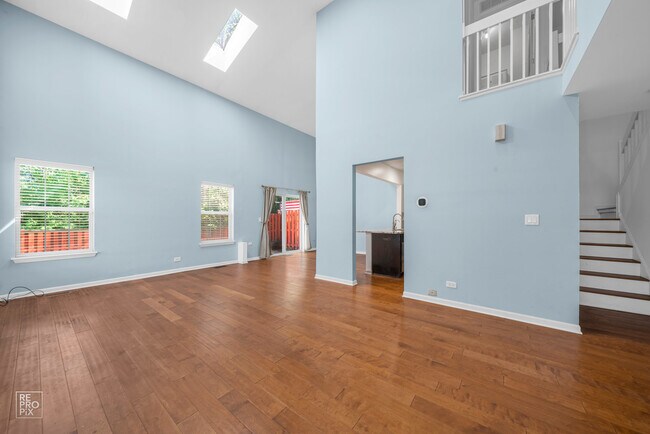 Foto del edificio - 1724 Leeds Ct