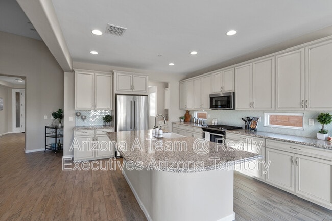 Building Photo - 14224 N Silverleaf Ln