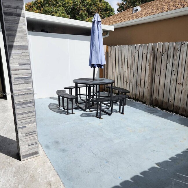 Foto del edificio - 14307 SW 159th Terrace
