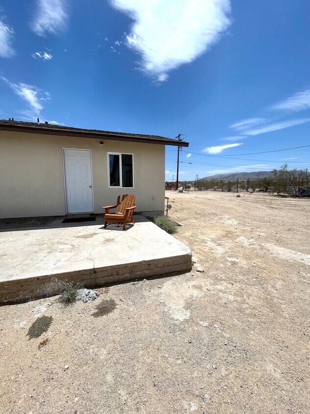 Foto principal - 6663 Sage Ave