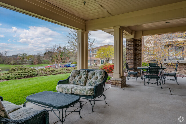 Patio - Fountain Hills Senior Apartments (Age 50+)