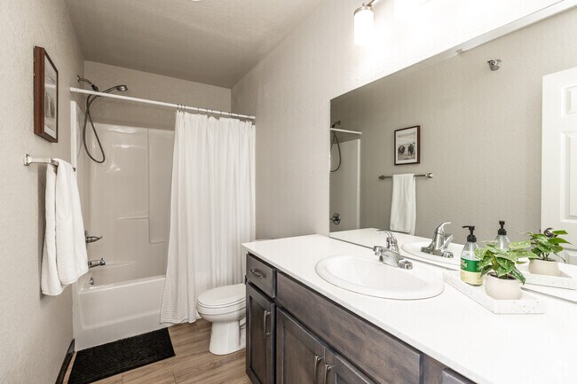 3 habitaciones, 2,5 baños, 111,5 m2, baño - Pinnacle Villages - Waverly