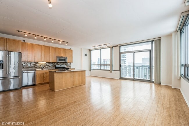 Foto del edificio - 701 S Wells St