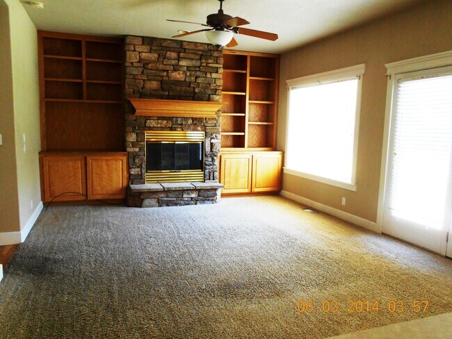 Foto del edificio - NW Boise 4 Bedroom Home for Rent