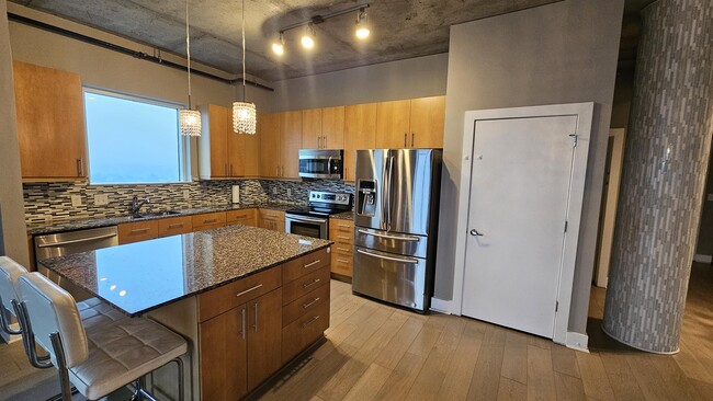 Foto del edificio - 505 E 6th St