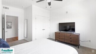 Building Photo - 760 S Boulder Hwy