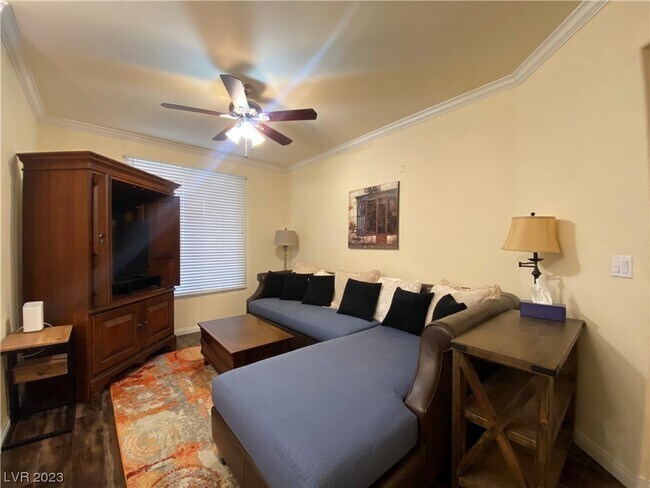 Foto del edificio - 4400 S Jones Blvd