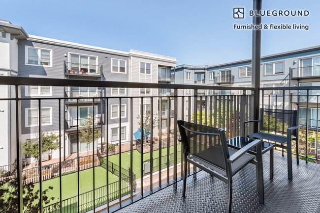 Foto del edificio - 5648 Bay St