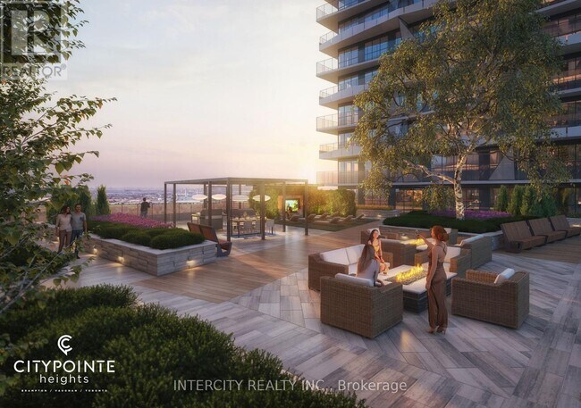 Building Photo - 15 Skyridge Dr