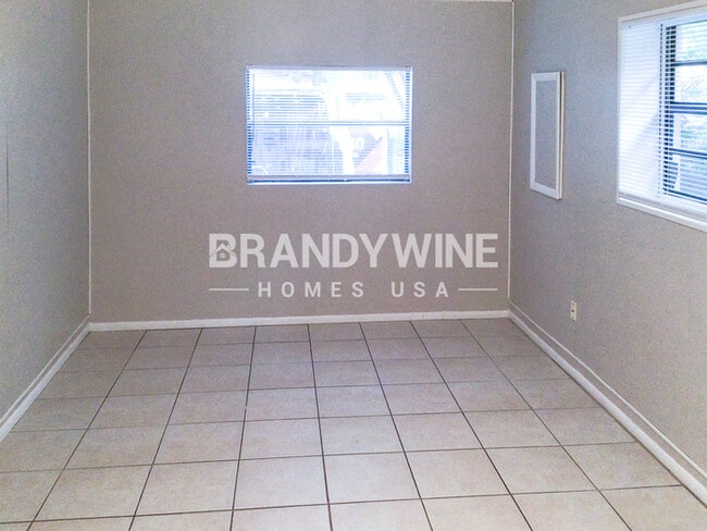 Foto del edificio - 2510 E Curtis St