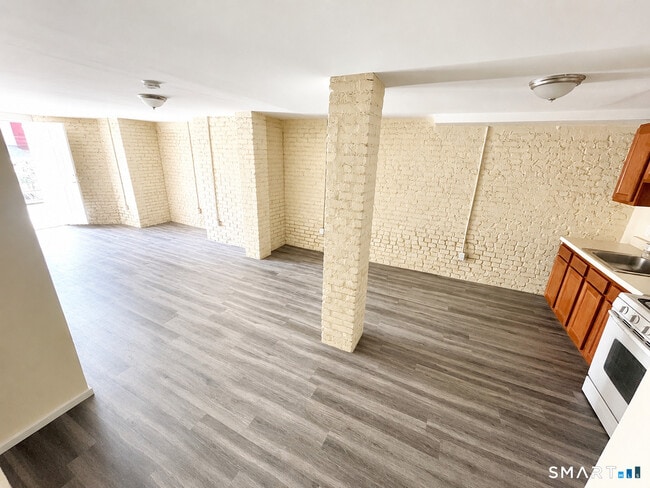 Foto del edificio - 125 Hillside Ave