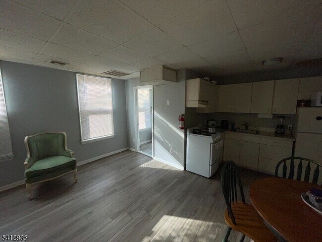 Foto del edificio - 44 N Sussex St