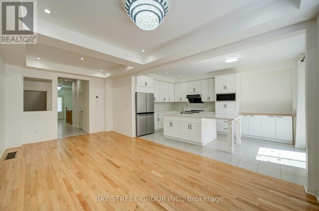 Building Photo - 114 Ness Dr