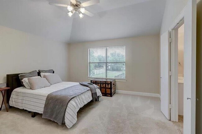 Foto del edificio - 827 E 36th St