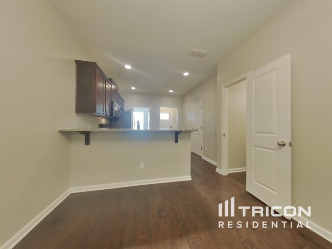 Foto del edificio - 121 Hickory Sta Ln
