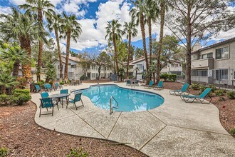 Building Photo - 3103 Key Largo Dr