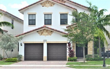 Building Photo - 6930 NW 106th Ave