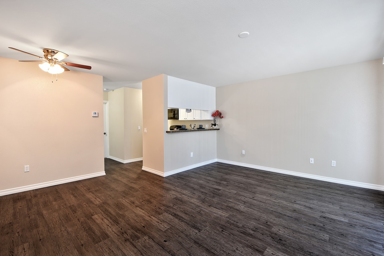 FAIRWAY MANOR Apartments in Victorville, CA Westside Rentals