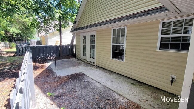 Building Photo - 319 St Rosea Rd