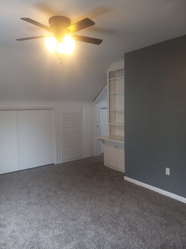 Foto del edificio - Section 8 Ready: 4-Bedroom 2-Bathroom