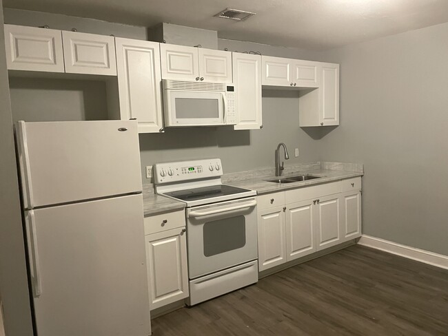 Building Photo - 6748 Apalachee Pky