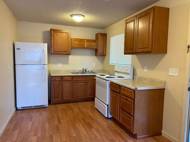 Foto del edificio - 772 Gardella Ave